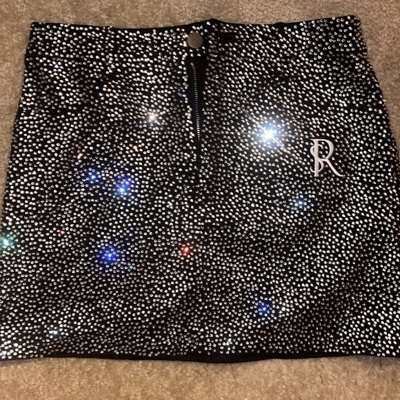 GSUWOO RHINESTONE SKIRT - Picture 5 of 5